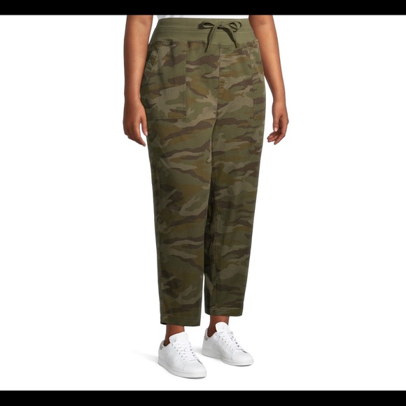 Terra & Sky Women's Plus Size Cargo
Utility Pants - Picture 5 of 13